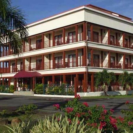 Hotel Elisa Апиа Экстерьер фото